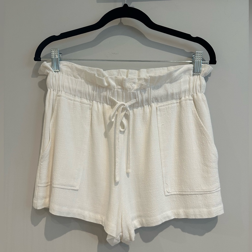 Amenah Women’s High Waist White Linen Shorts, Size Medium, EUC